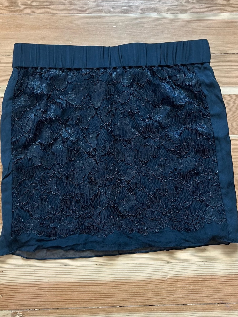 Diane Von Furstenberg Silk Lace Pencil Skirt